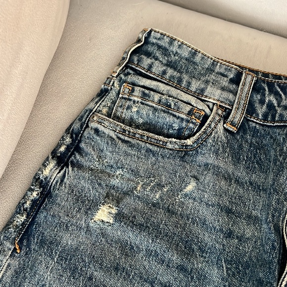 NWOT Pilcro & the Letterpress lightly distressed jeans - Picture 6 of 11